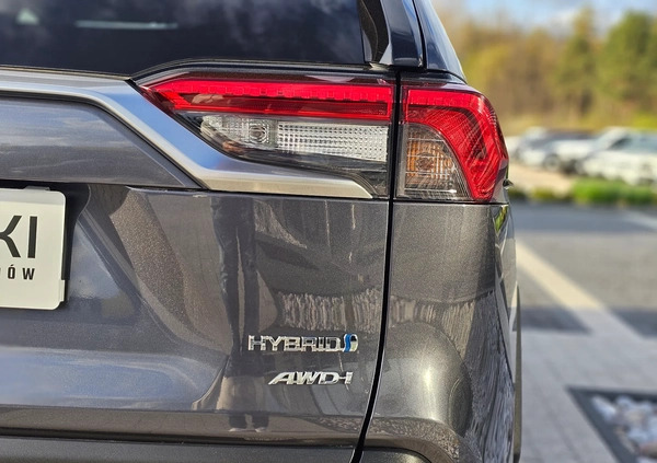 Toyota RAV4 cena 93900 przebieg: 178992, rok produkcji 2019 z Szlichtyngowa małe 742